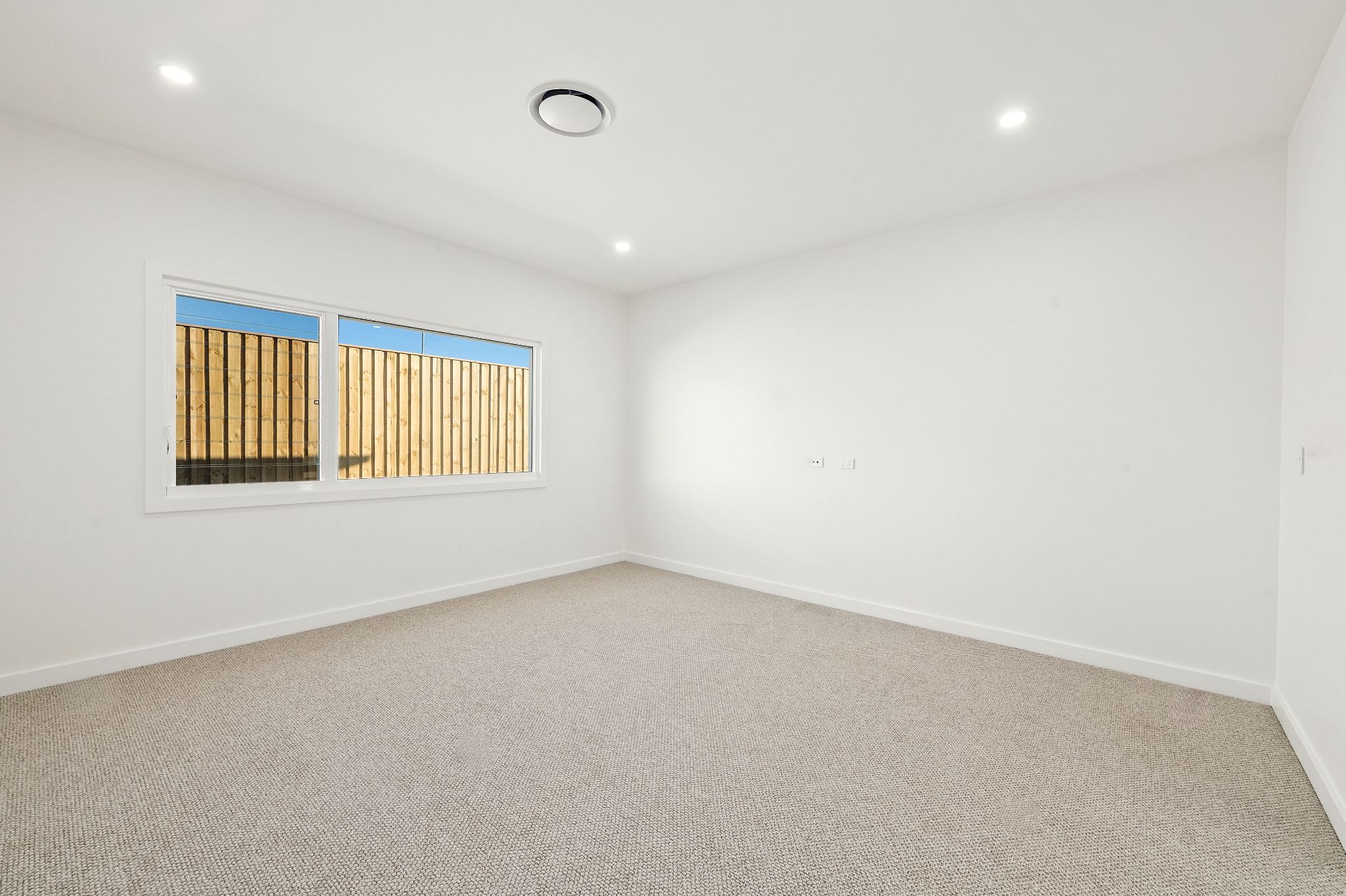 SIL - MOSS VALE — Home image 14
