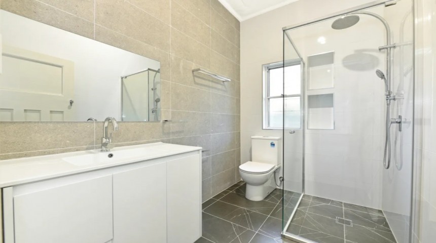 Homebush West — Home image 5