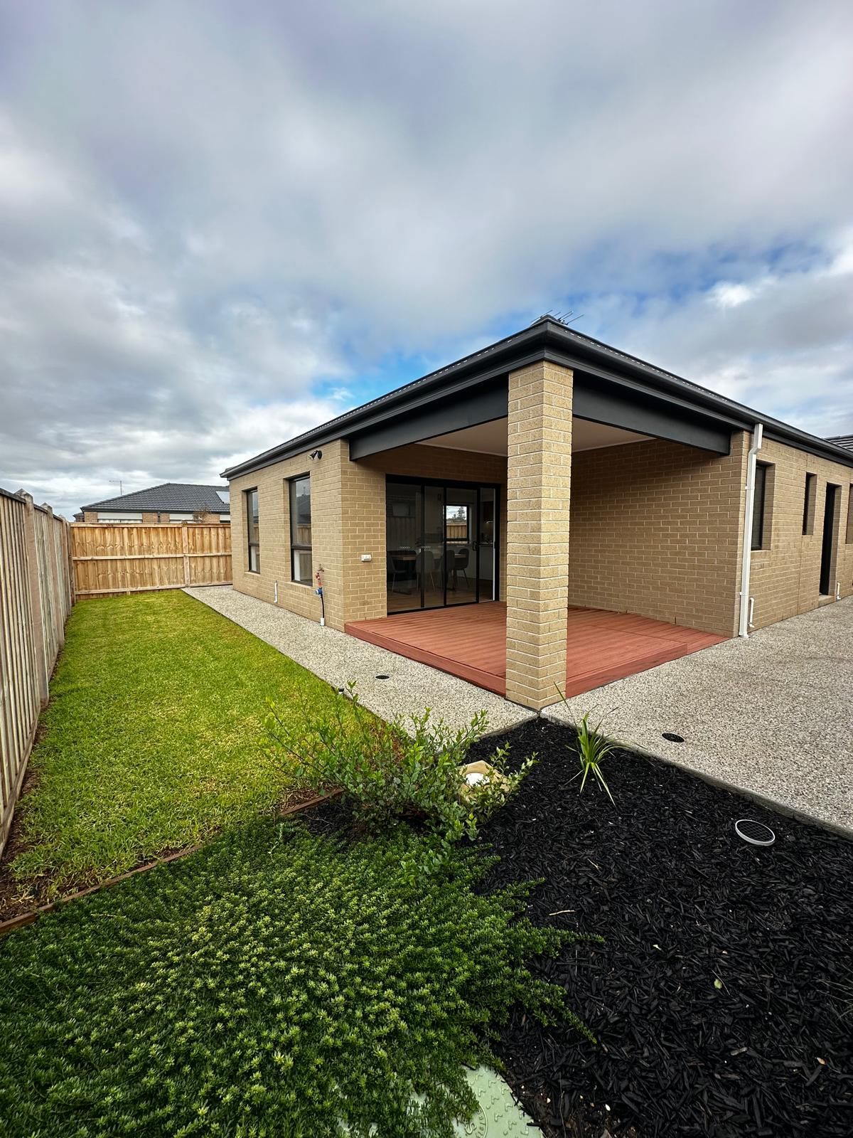 One Step Away From Shops - Freshly Built, Fully Furnished HPS — Home image 4