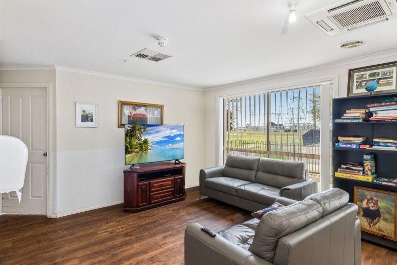 Warm and welcoming SIL home — Home image 7