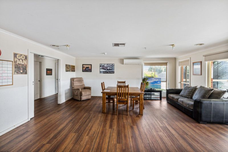 Warm and welcoming SIL home — Home image 11