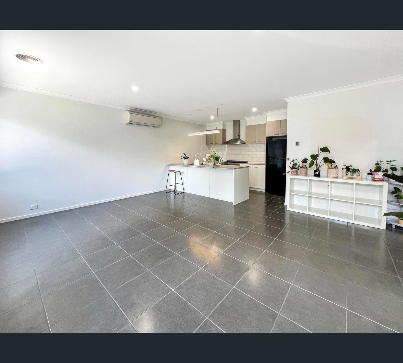 Modern SIL & ILO Home in Armstrong Creek — Home image 2