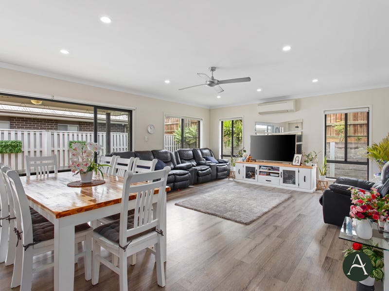Beautiful home in the Pimpama QLD! — Home image 3