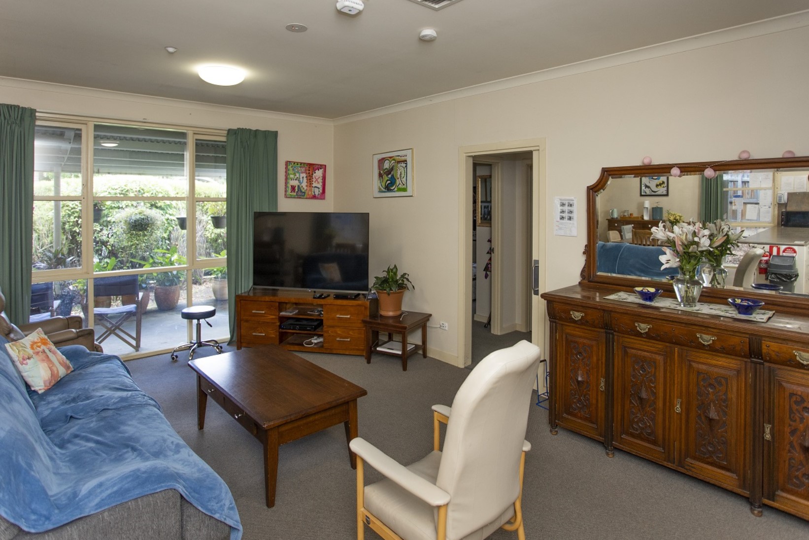 One vacancy in a spacious, Fully Accessible home in Hawthorn — Home image 4