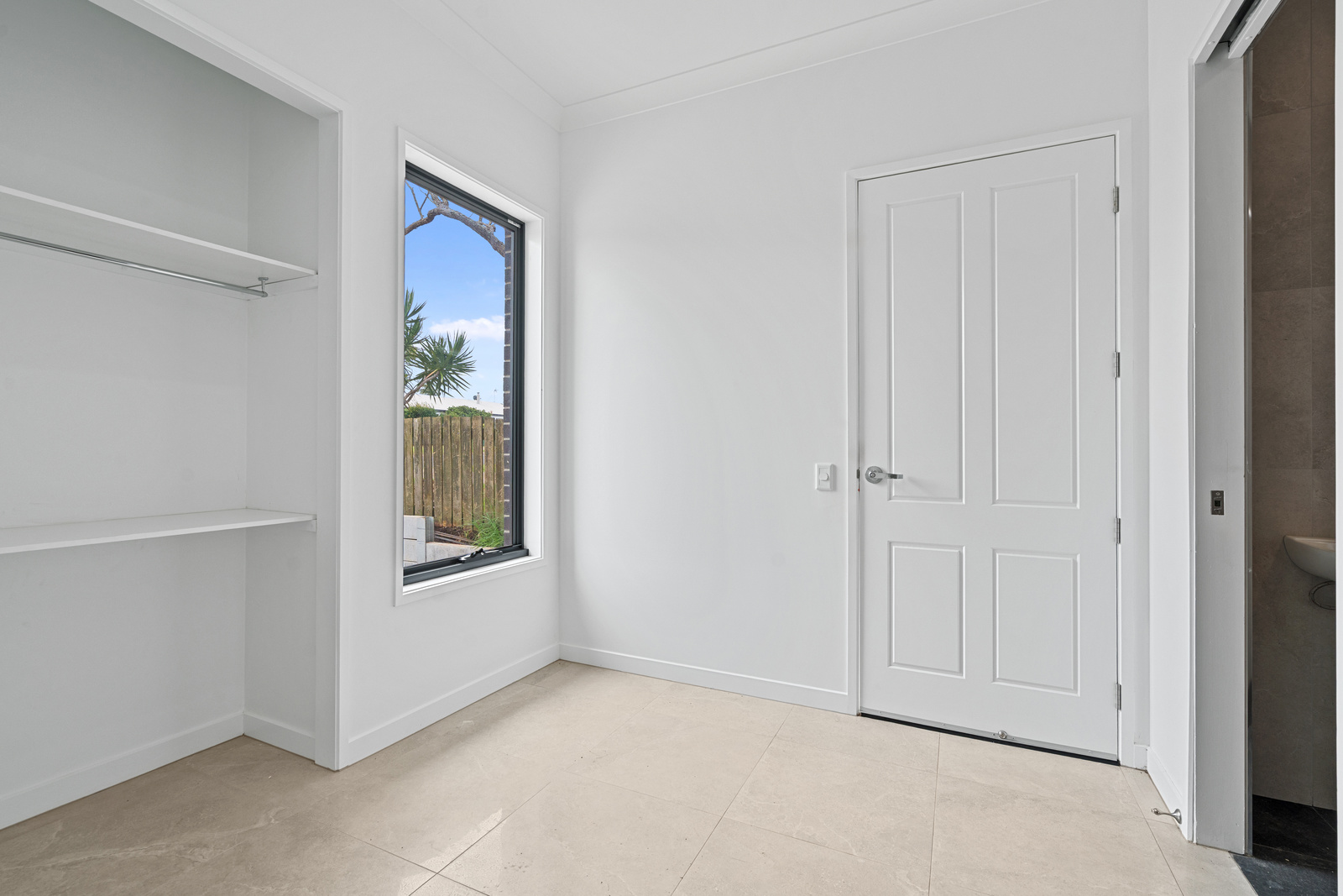 NEWTOWN QLD – ROBUST HOUSE WITH BREAKOUT ROOM — Home image 9