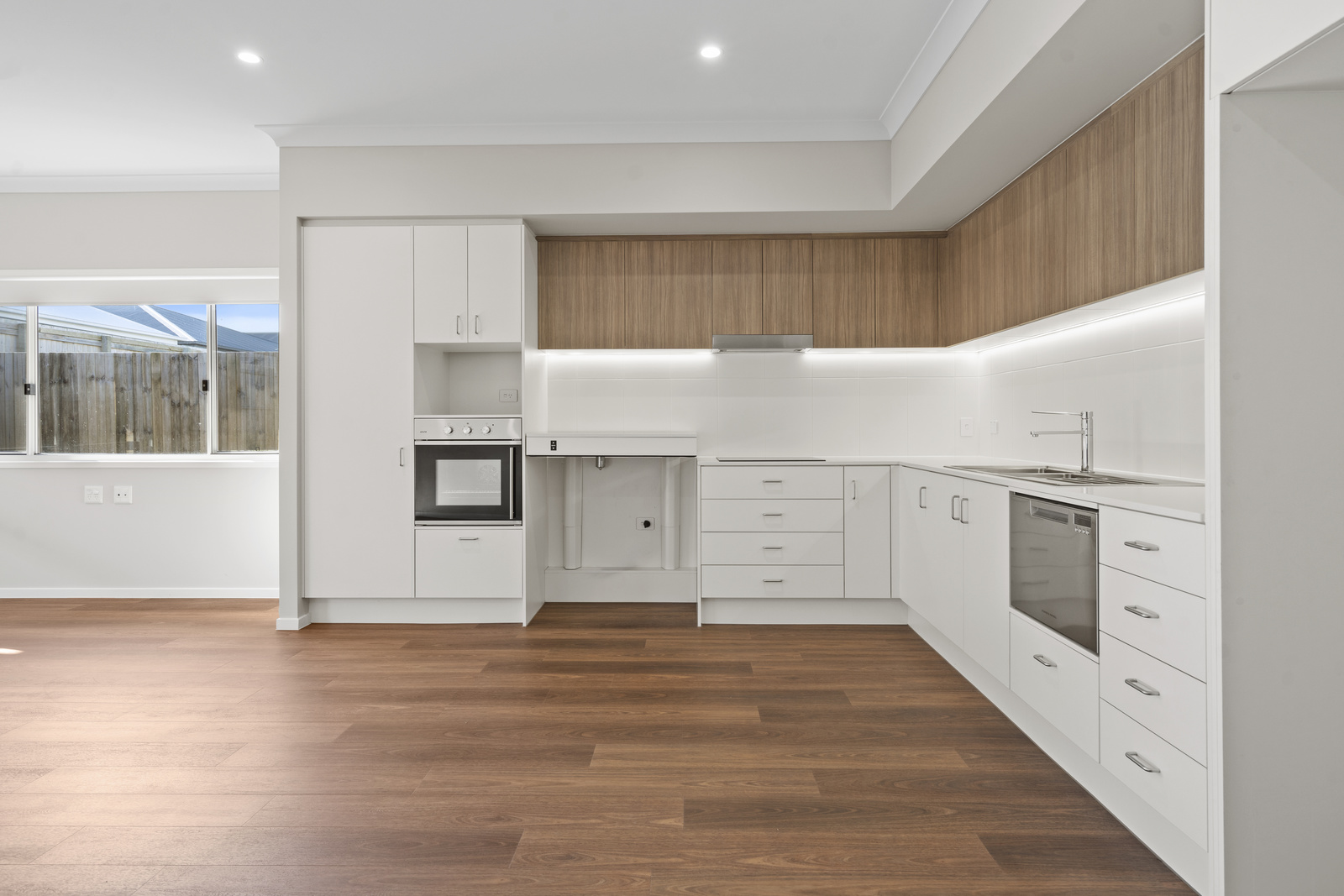 REDLAND BAY QLD – HIGH PHYSICAL SUPPORT HOUSE — Home image 11