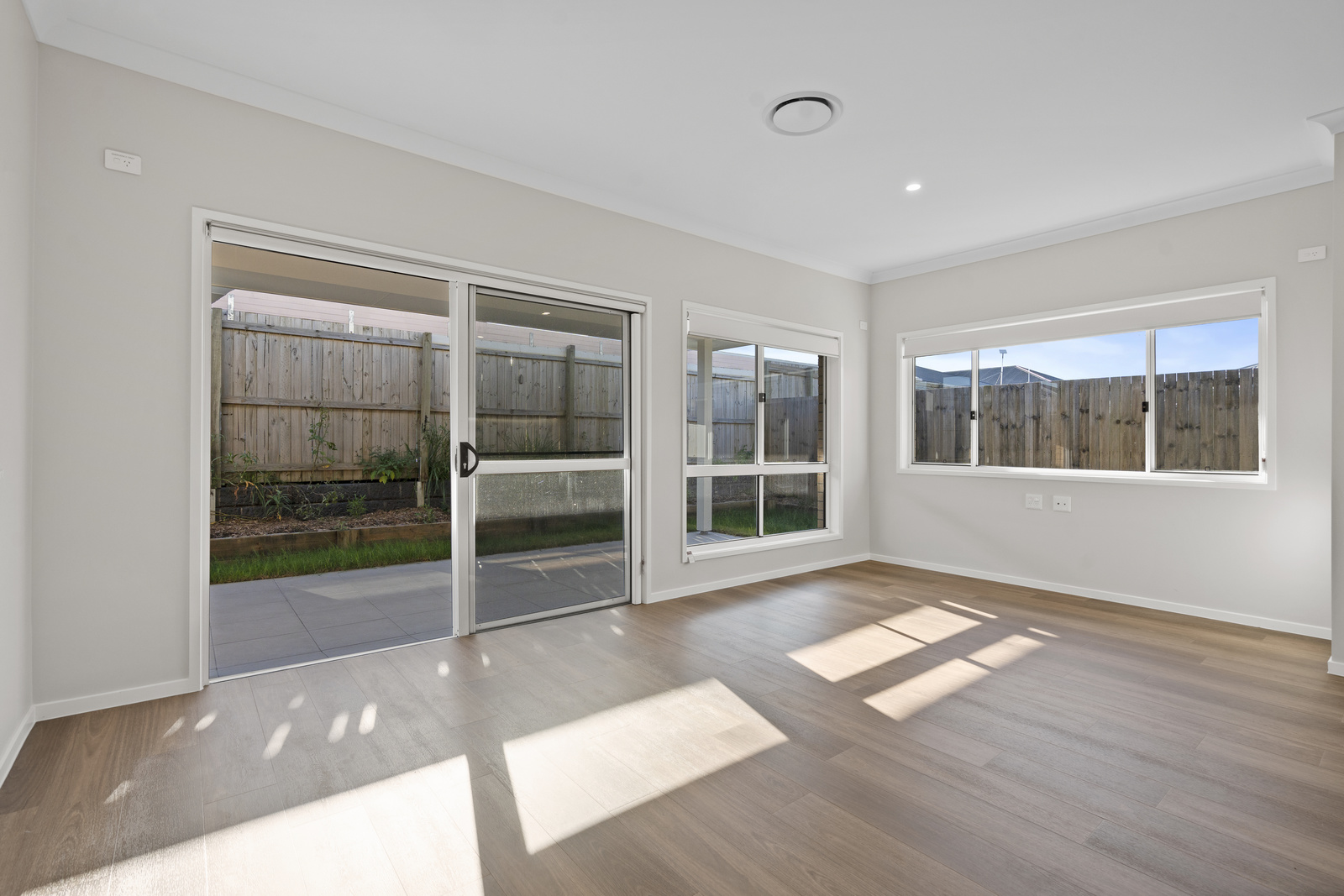 REDLAND BAY QLD – HIGH PHYSICAL SUPPORT HOUSE — Home image 12