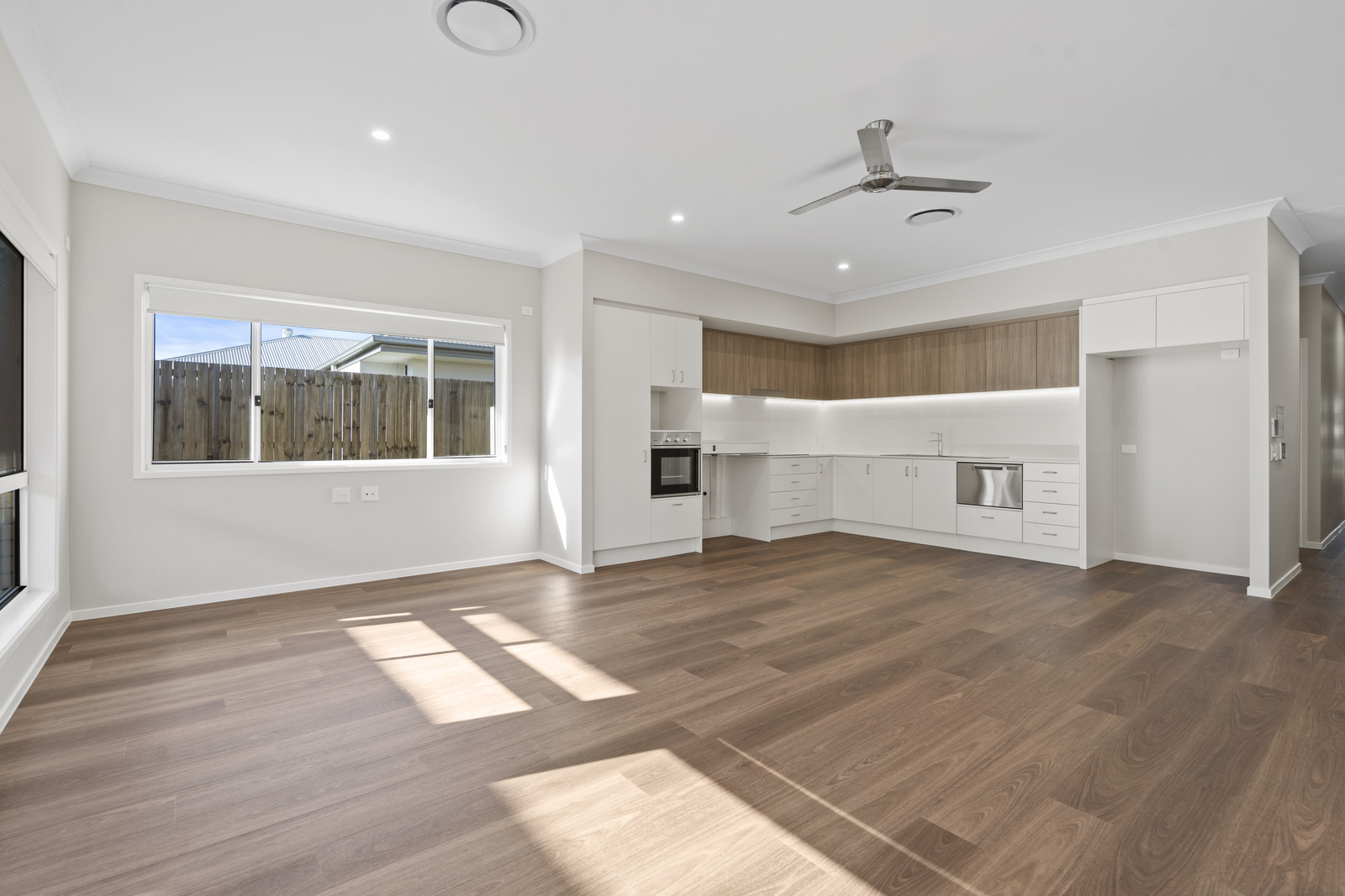 REDLAND BAY QLD – HIGH PHYSICAL SUPPORT HOUSE — Home image 15