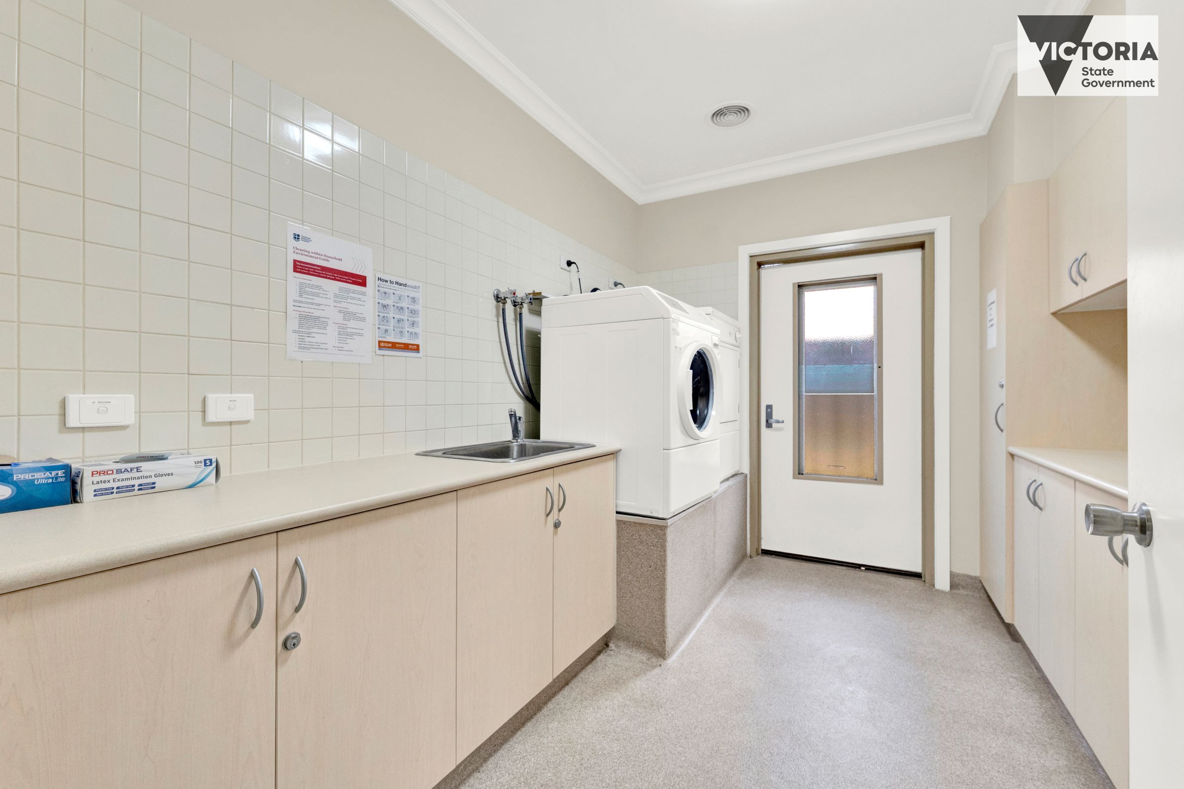 Don't miss this spacious living in Glenroy! — Home image 3