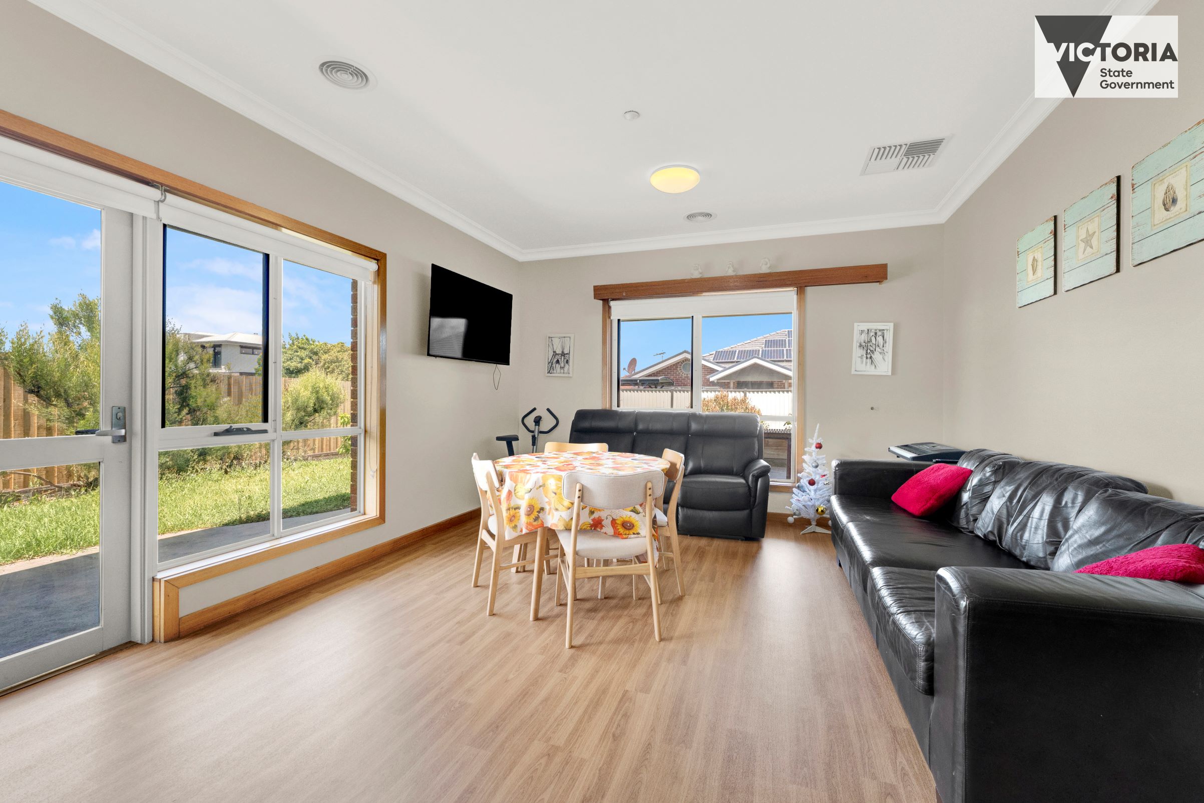 Don't miss this spacious living in Glenroy! — Home image 5