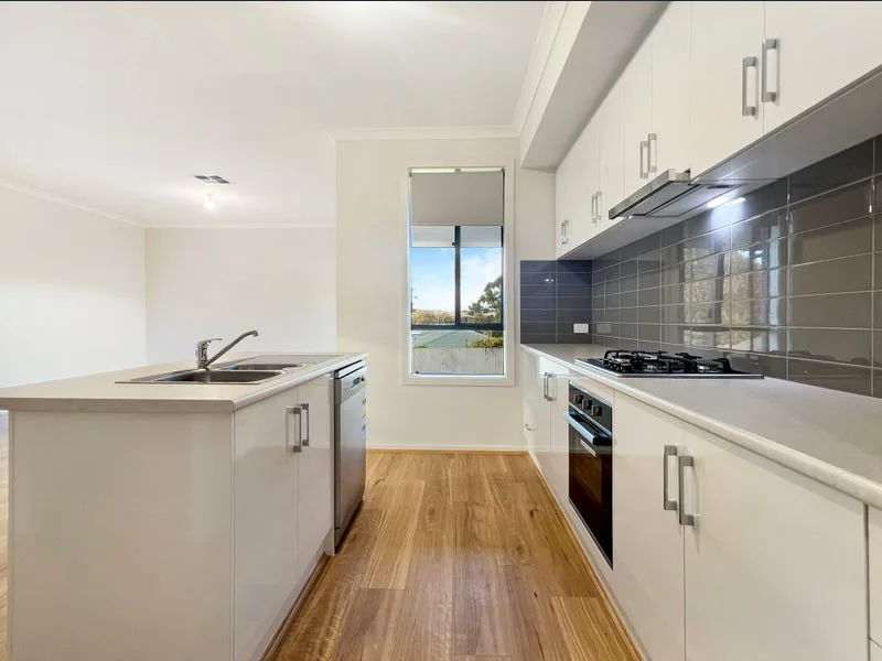 Contemporary Spacious 4-Bedroom SIL Home in Hunterfield Heights- MTA Avaliable — Home image 5