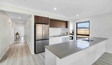 Sunbury – Spacious 3-bedroom High Physical Support Home — Home image 2