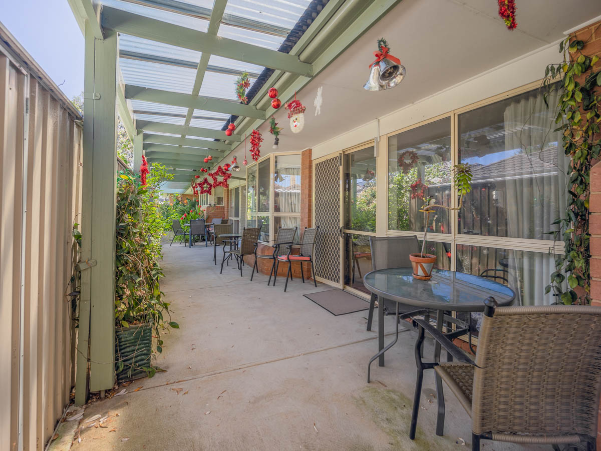 Don't miss this fun- filled living in a three-bed unit in Kingsbury. — Home image 10