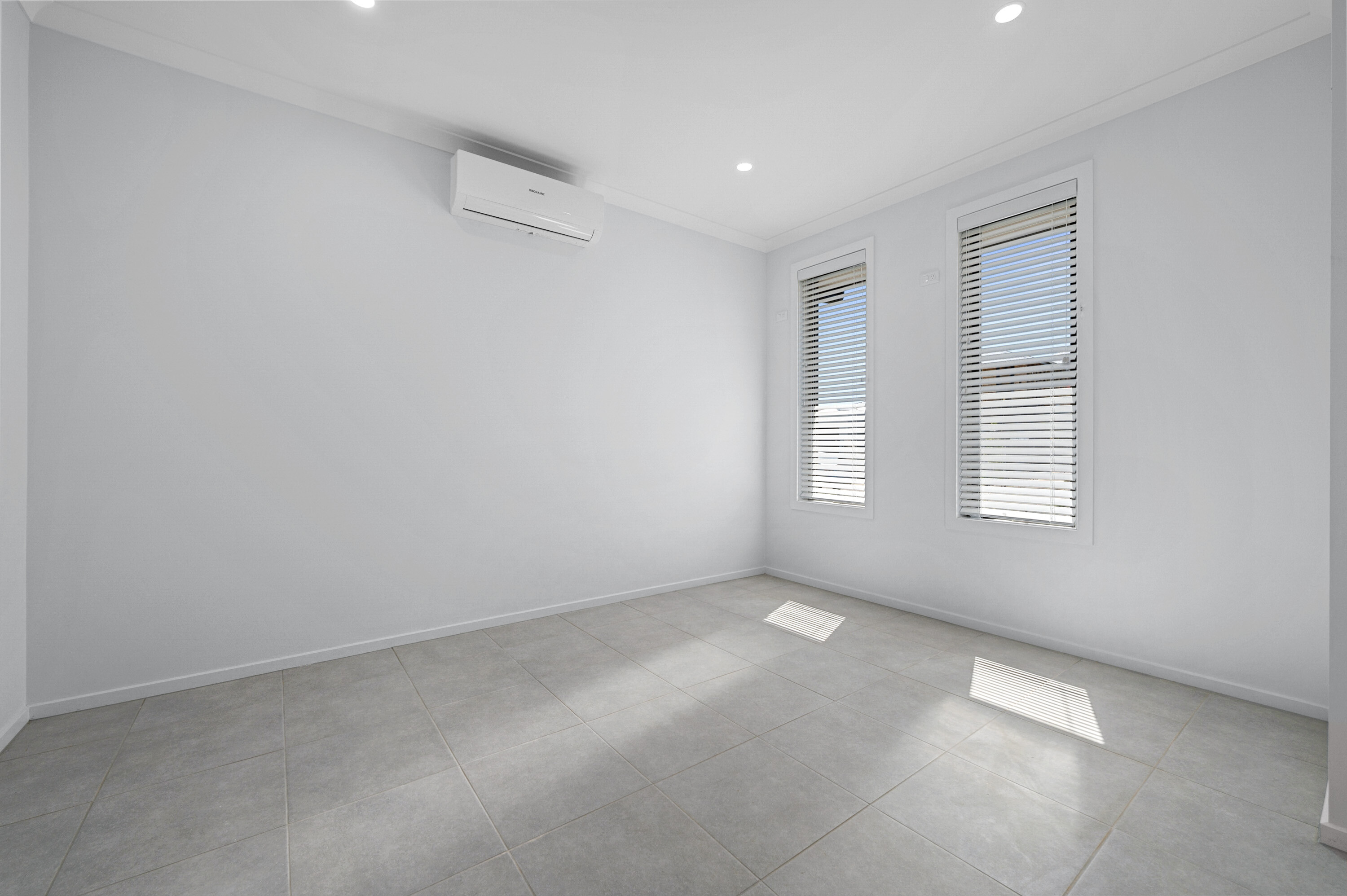 Brand New HPS House - Alfredton Central Estate Ballarat VIC — Home image 2