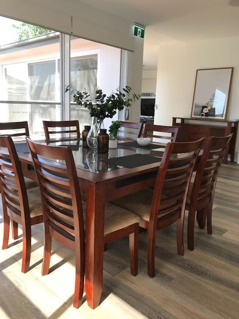 Modern SIL home in Greenacre, Western Suburbs — Home image 3