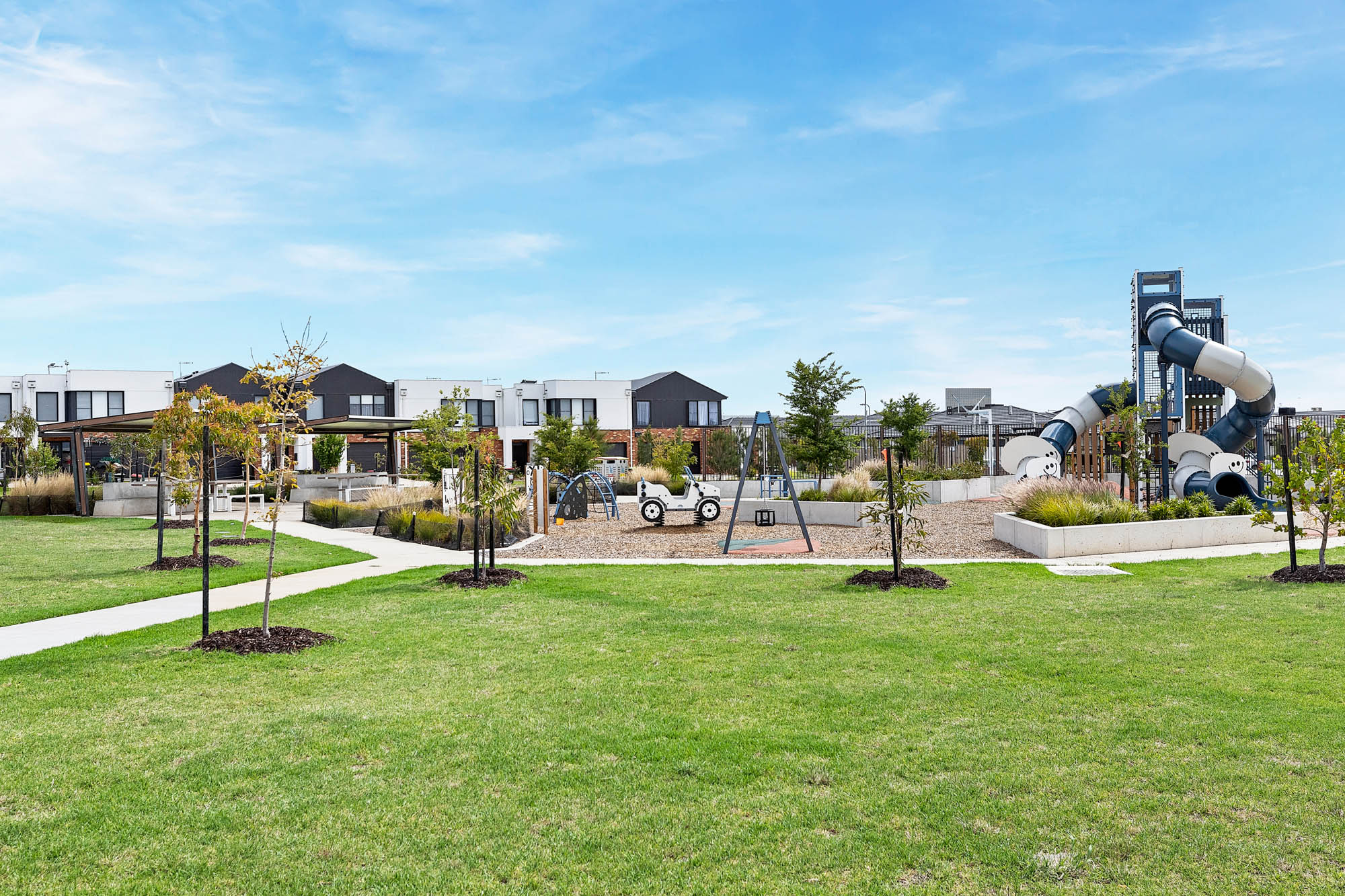 Modern SDA in beautiful Sunbury — Home image 12