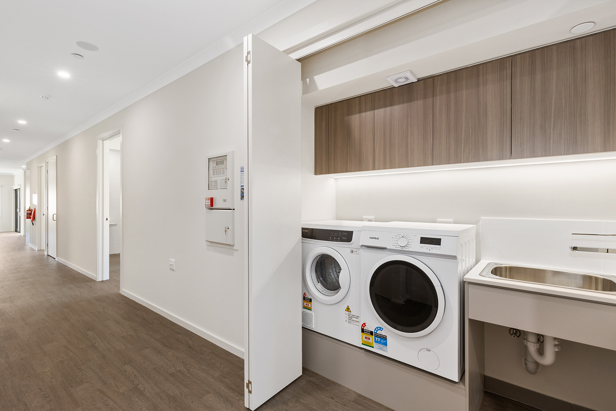 Modern SDA in beautiful Sunbury — Home image 14