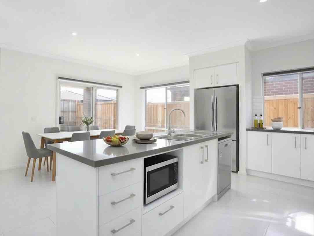 Modern home in the heart of Armstrong Creek — Home image 2