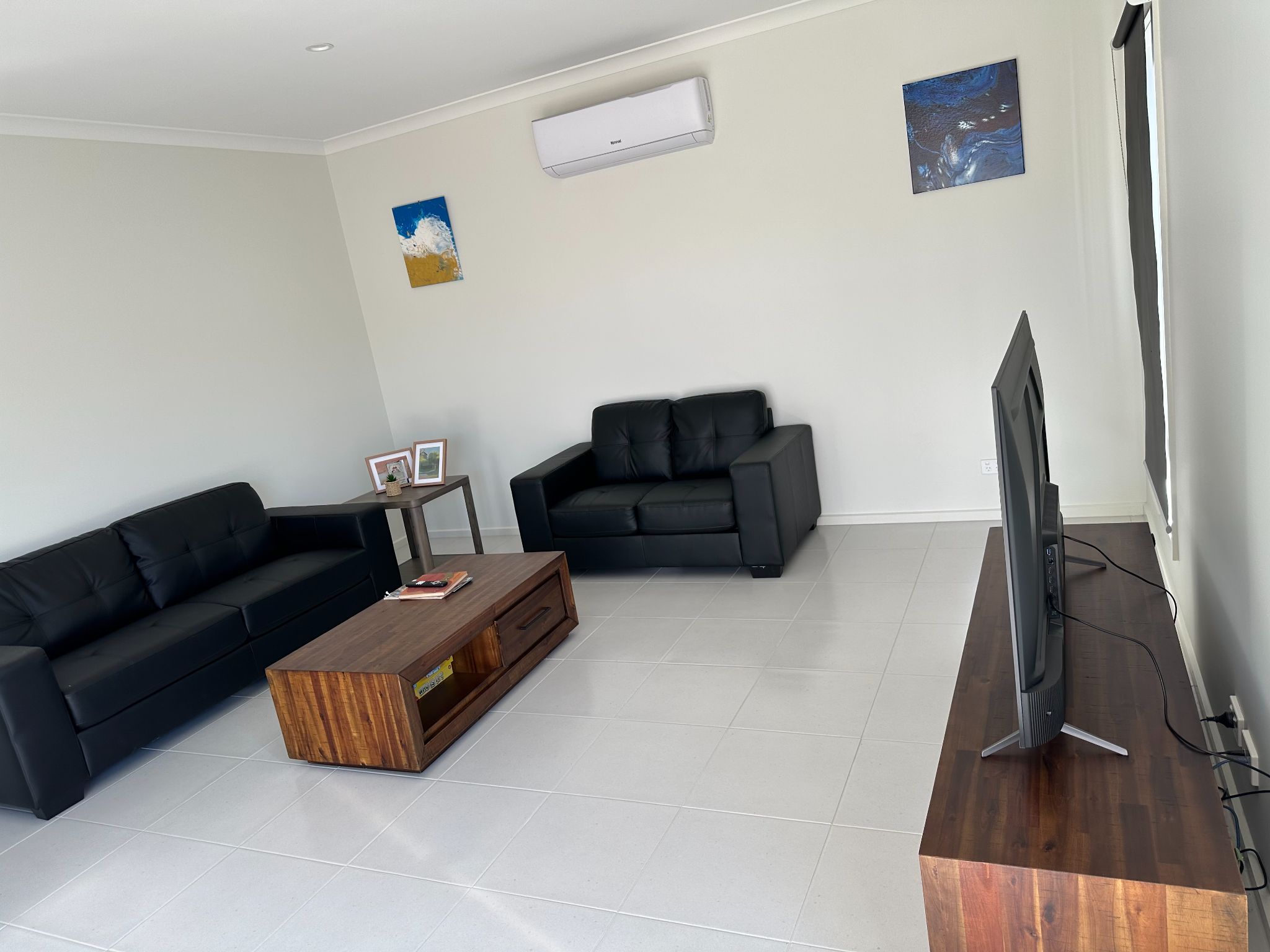 Modern home in the heart of Armstrong Creek — Home image 3