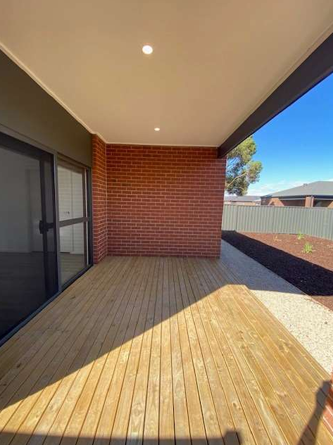 The Everest - Melbourne Robust SDA — Home image 2