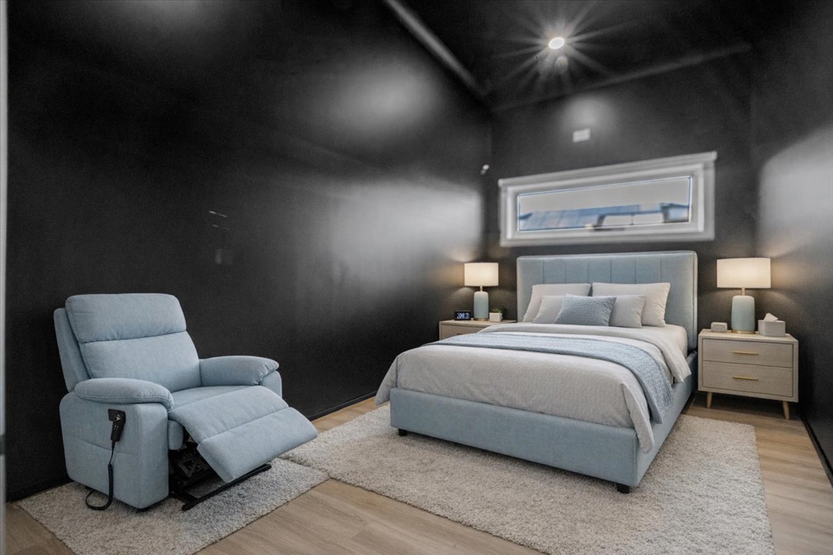  — Home image 4