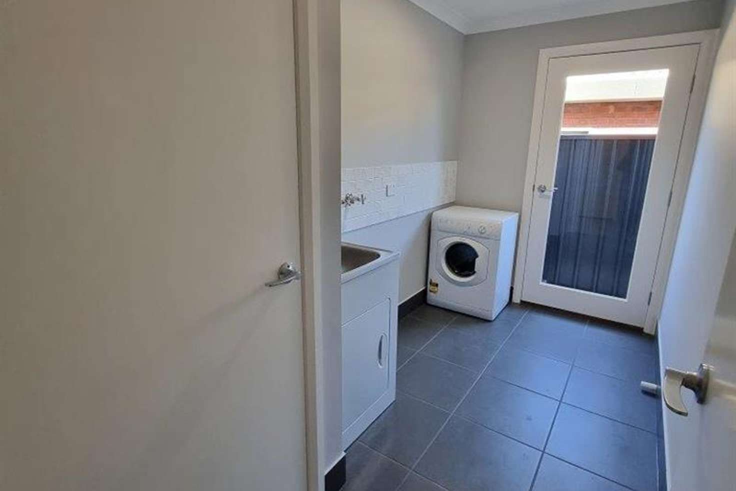 Wheelchair and limited mobility accessible home. Brand new 3 bedroom unit. — Home image 10