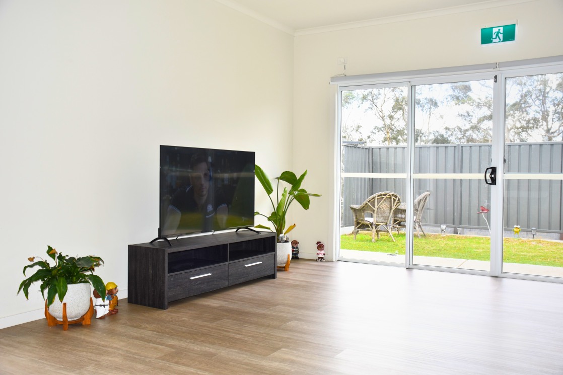 Beautiful SDA home in the heart of Mount Barker — Home image 2