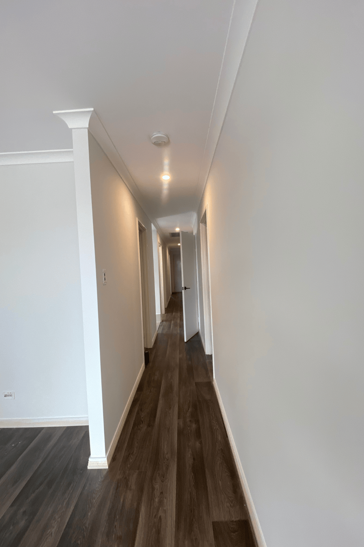 MODERN SIL HOME — Home image 2