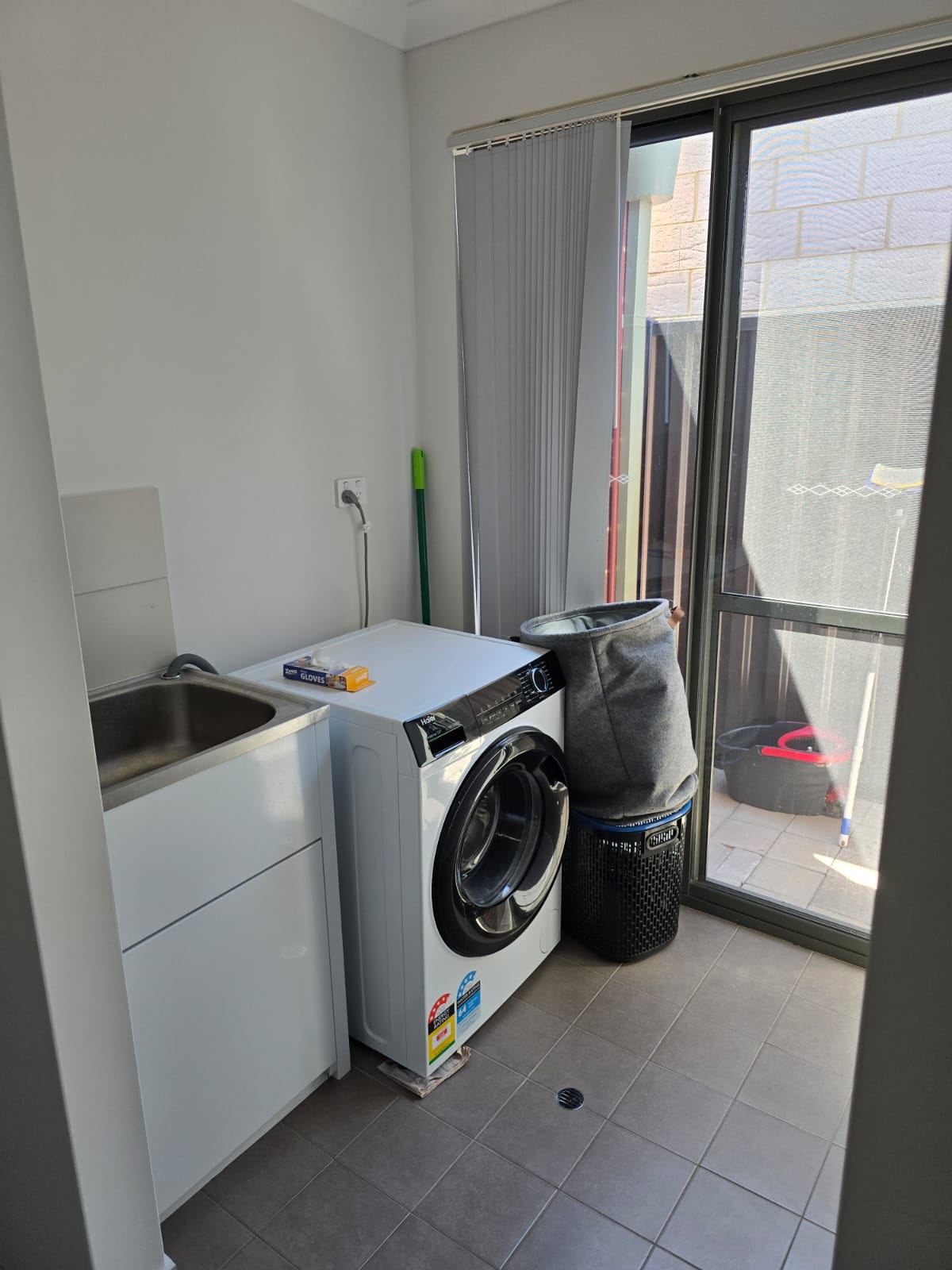 MODERN SIL HOME — Home image 6