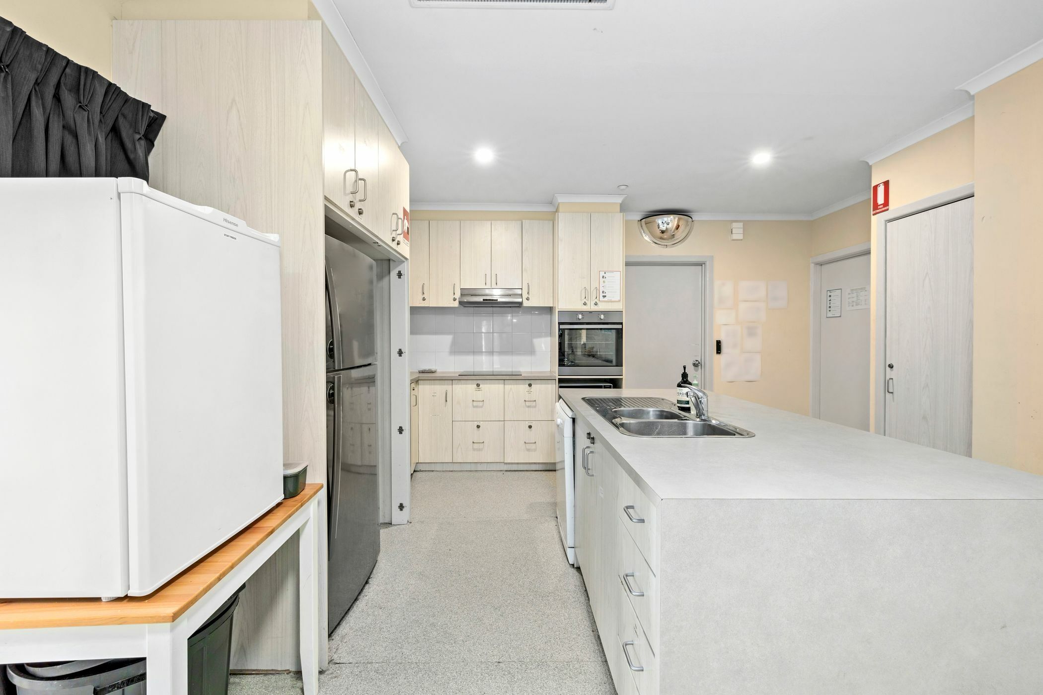 Just minutes to the beach and all the benefits of a Mentone lifestyle — Home image 4