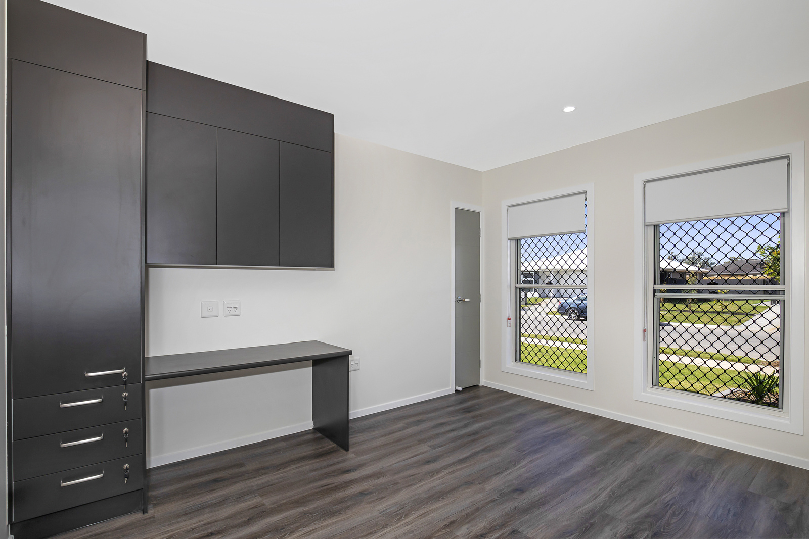 Modern Robust Home in Bellmere — Home image 4