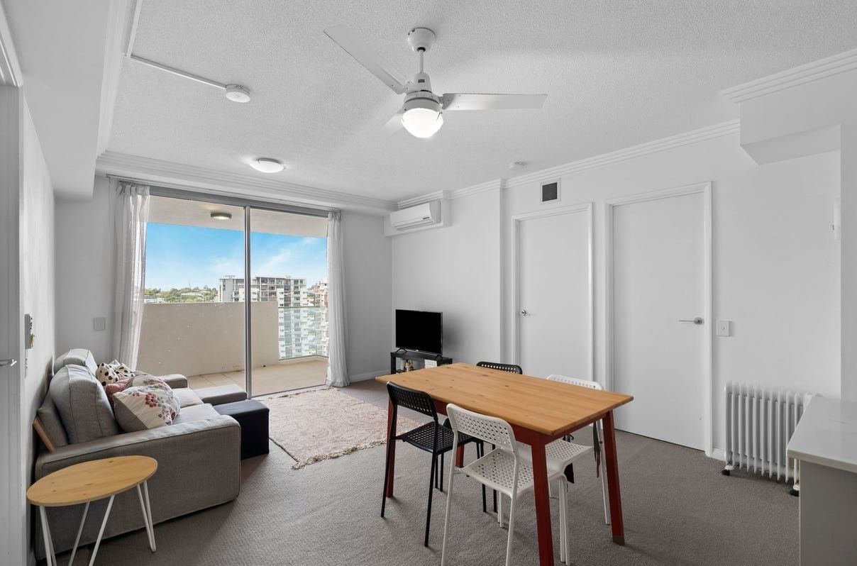 SIL Home in Chermside — Home image 8