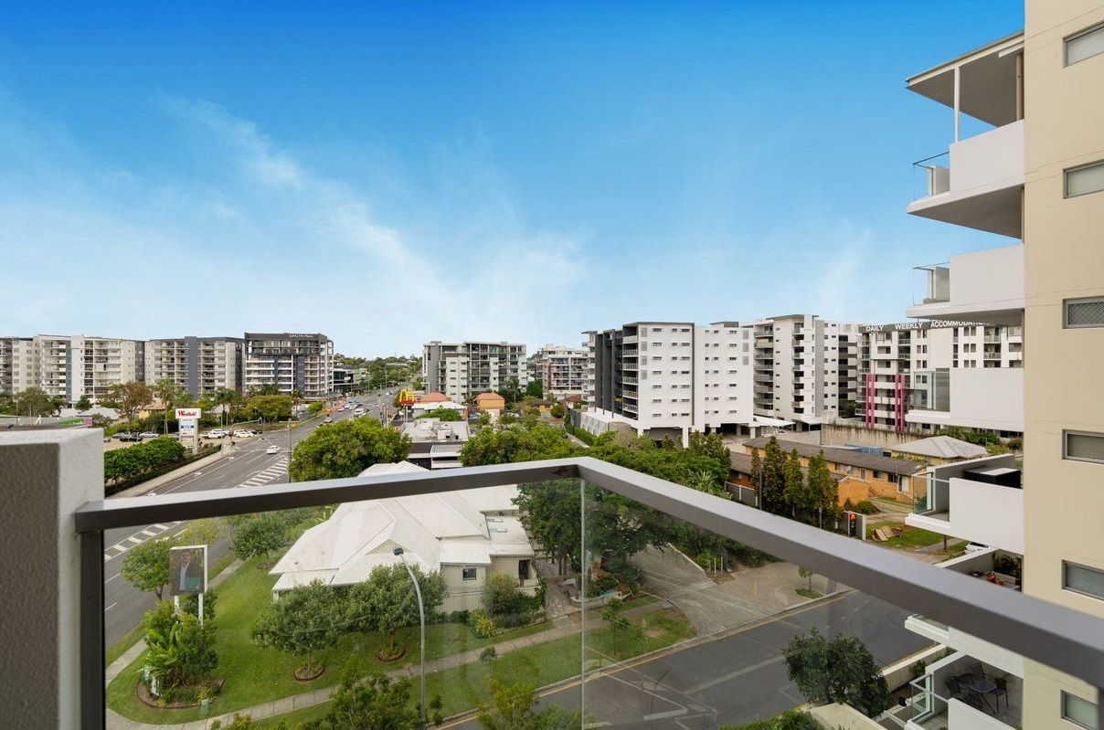 SIL Home in Chermside — Home image 12