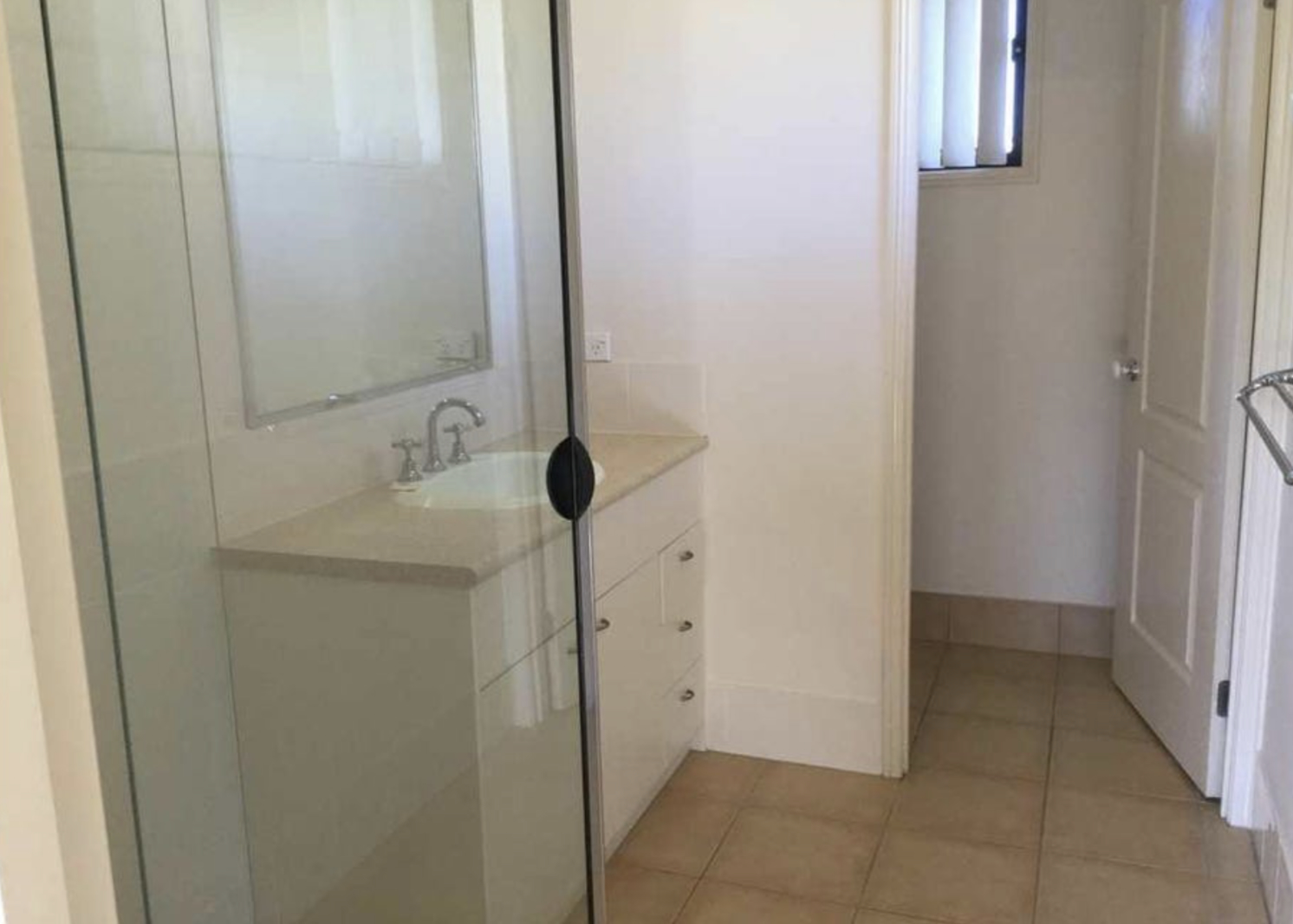 Lovely Dakabin house - Female only — Home image 9