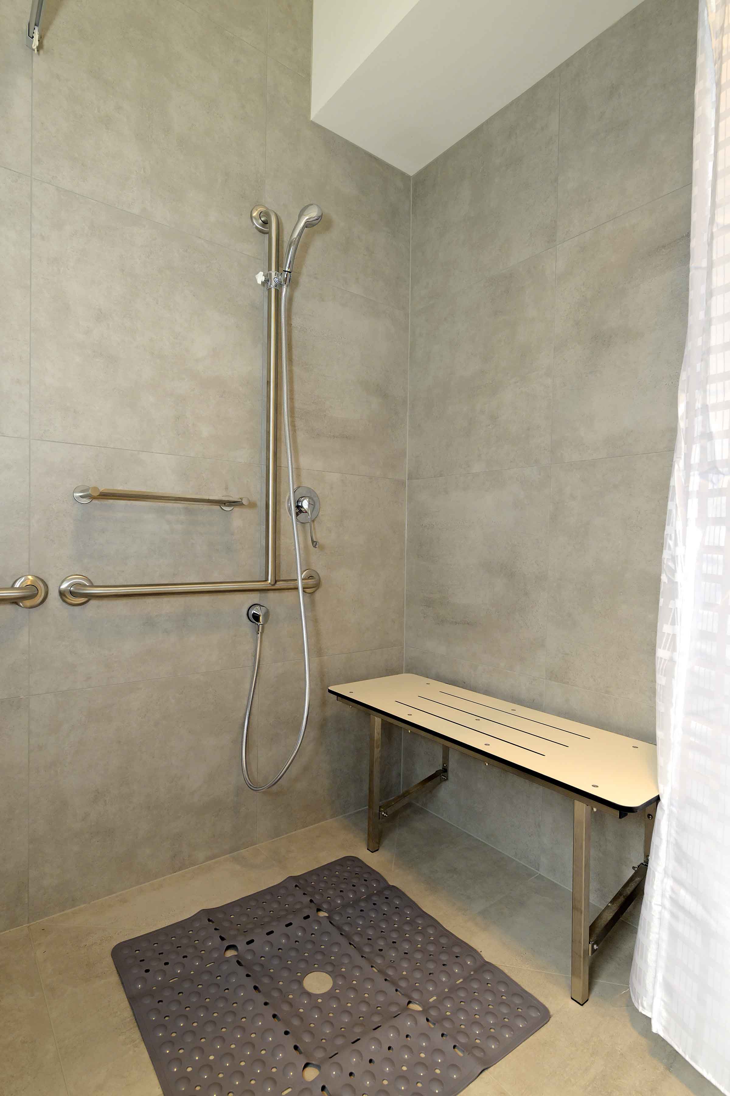 Modern Comfort, Prime Location! — Home image 19