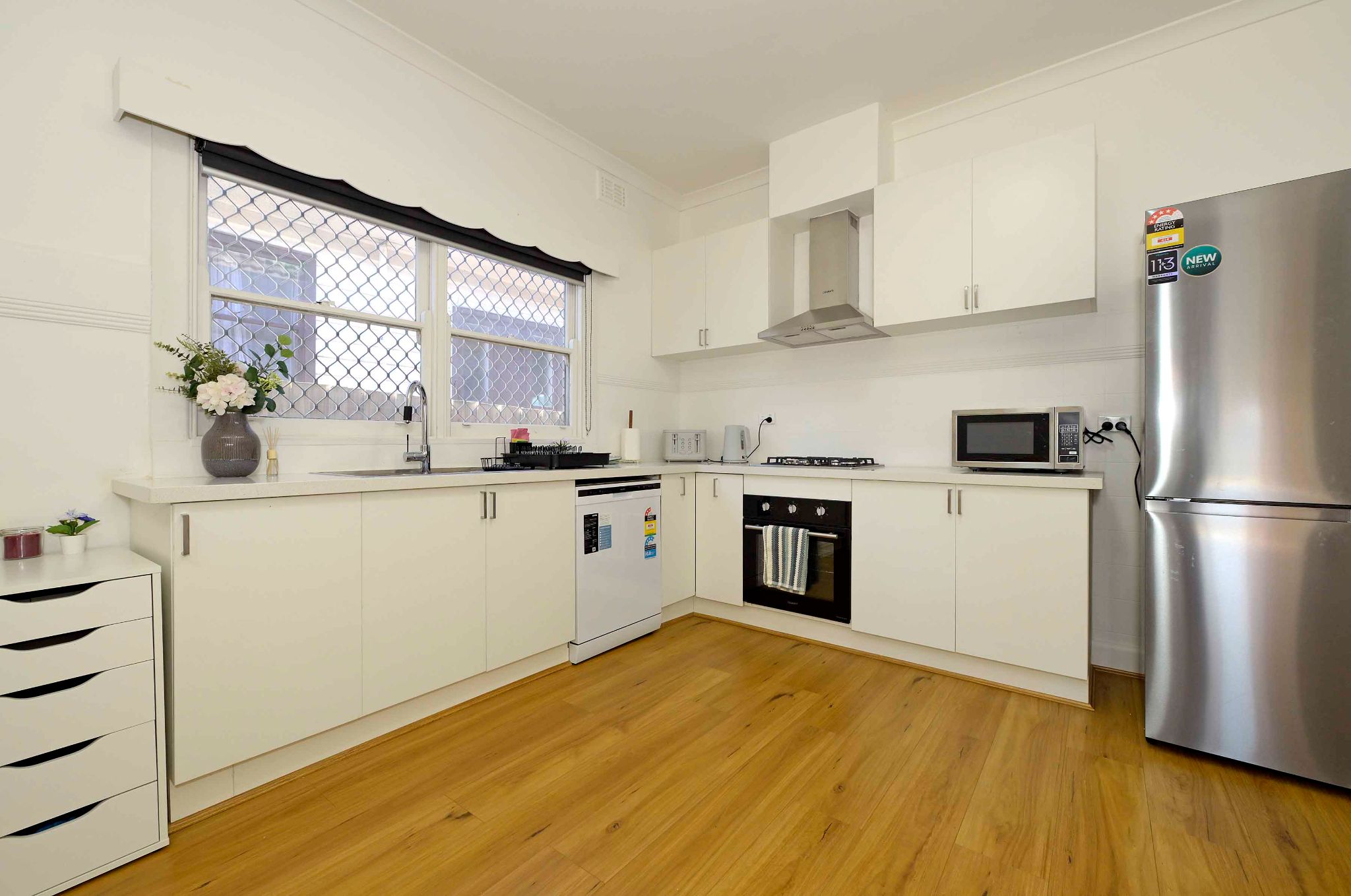 Modern Comfort, Prime Location! — Home image 8