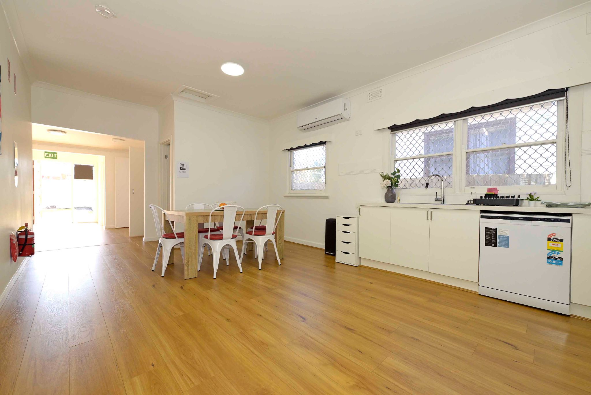 Modern Comfort, Prime Location! — Home image 15