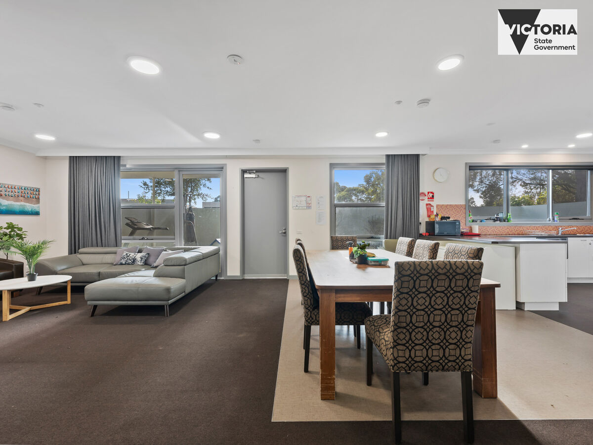 Share a home in Kew — Home image 7