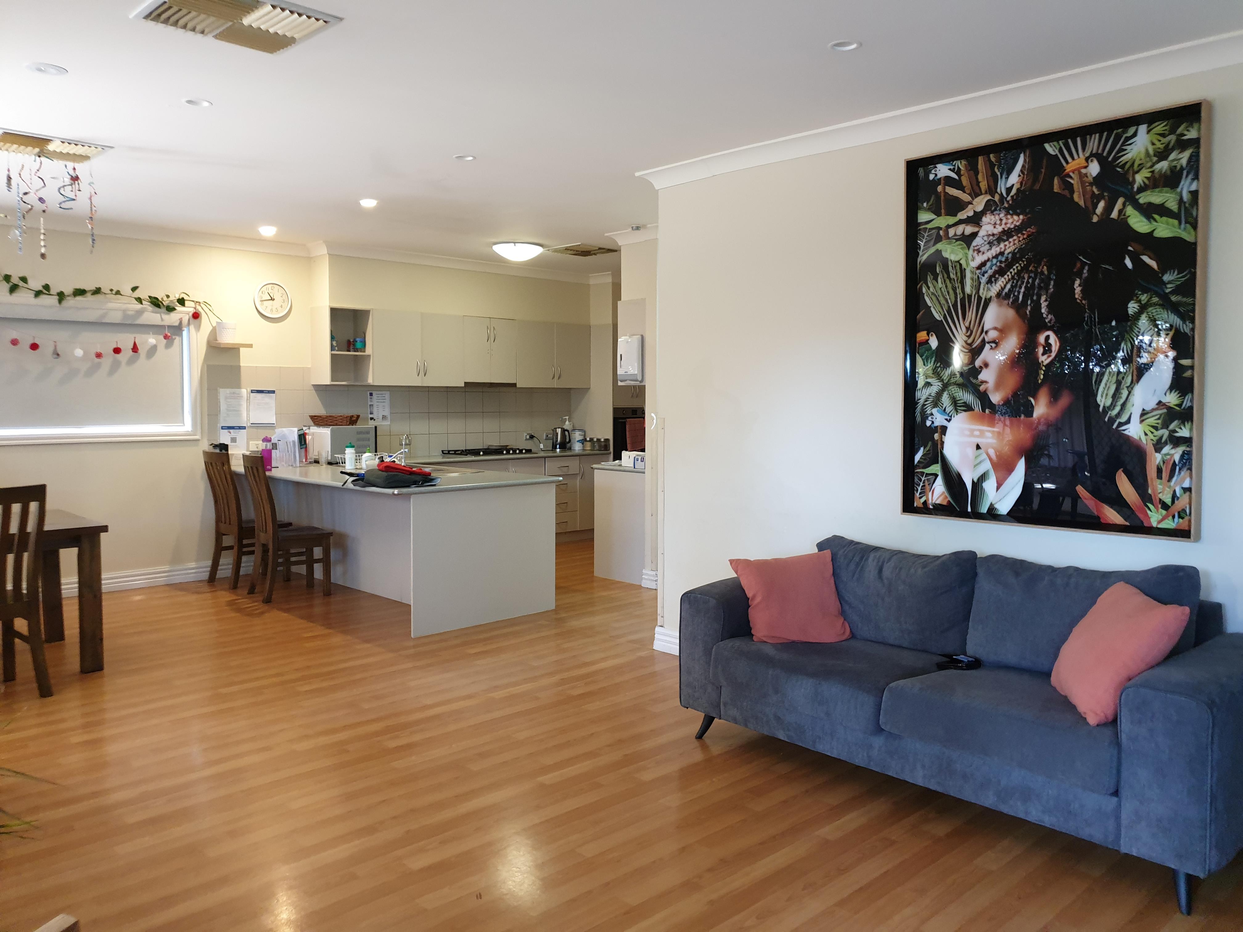 2 bedrooms available - High Physical Support - Shared Accommodation — Home image 7
