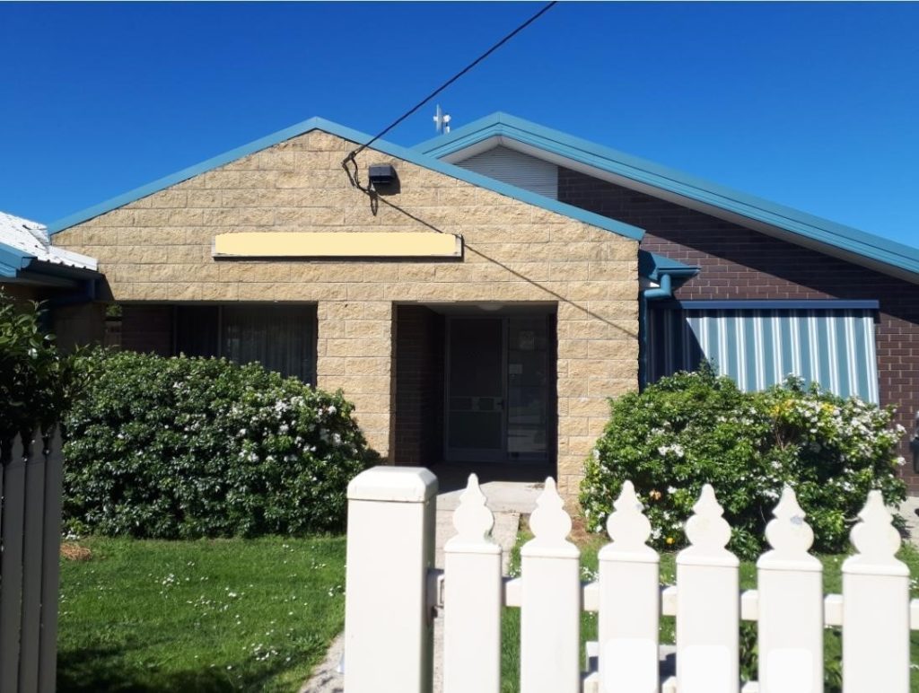 One vacancy is available in a robust design duplex property in Warragul — Home image 3