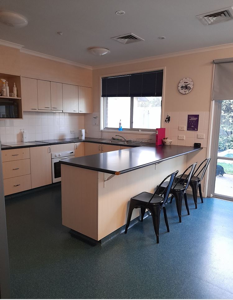 One vacancy is available in a robust design duplex property in Warragul — Home image 4