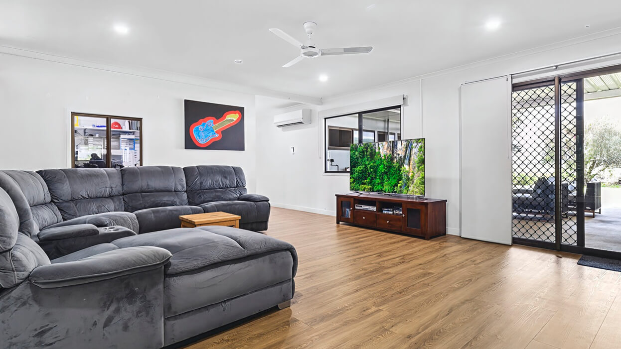 Enjoy Modern Living in Mareeba, Far North Queensland — Home image 2