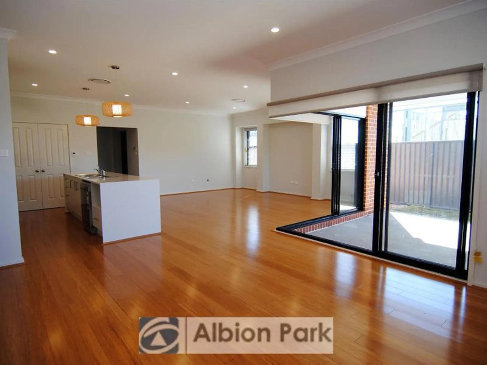 Premium SIL Vacancy – Modern, Fully Accessible Home in Calderwood Estate — Home image 2