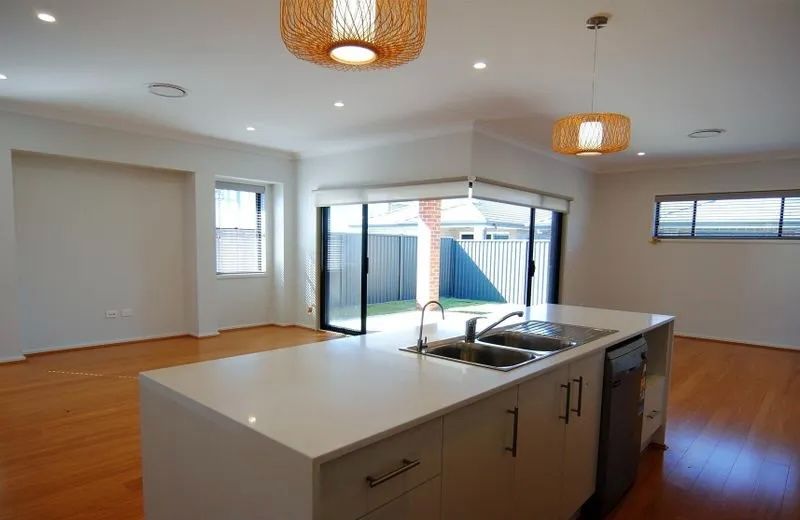 Premium SIL Vacancy – Modern, Fully Accessible Home in Calderwood Estate — Home image 3