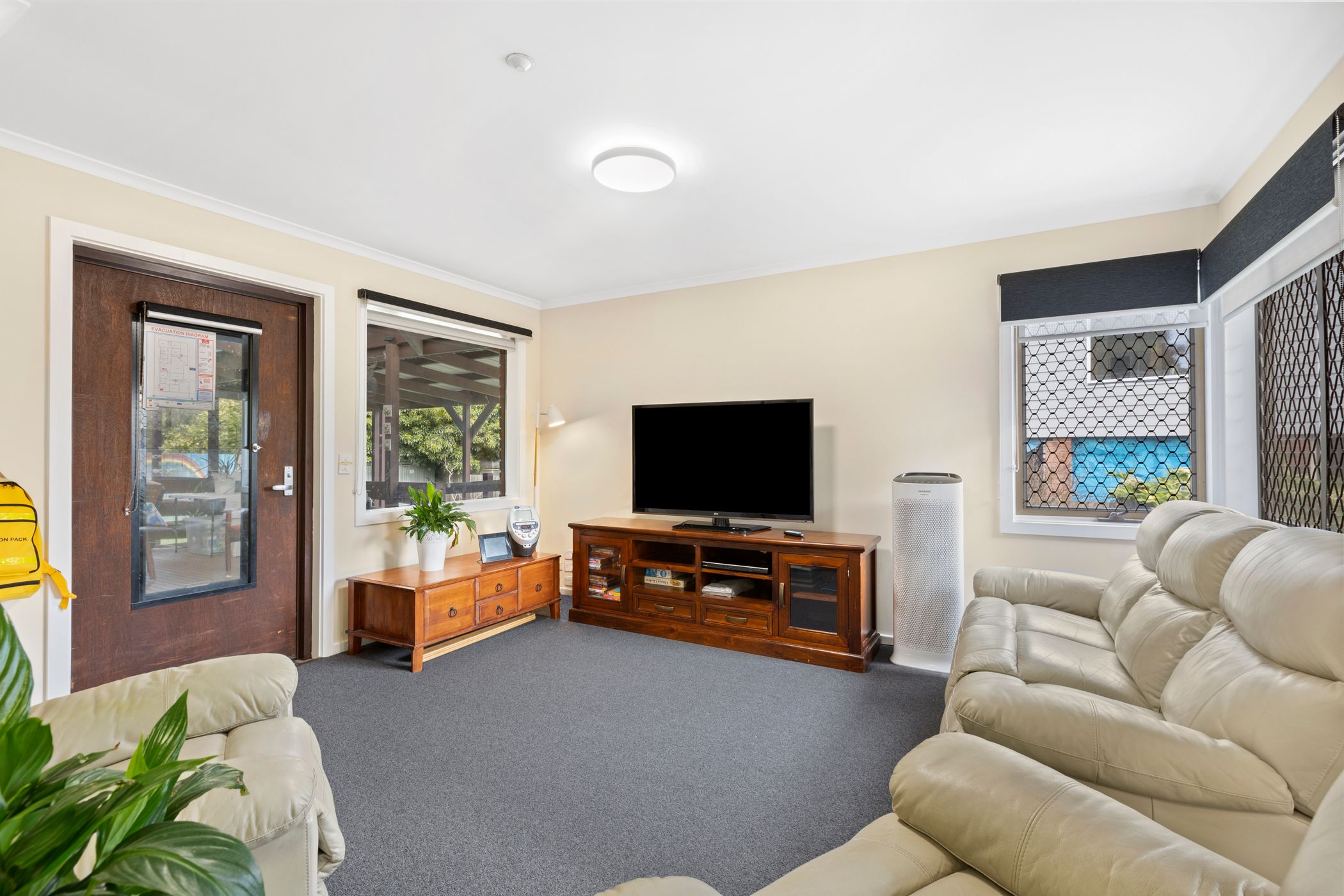 Welcoming home conveniently located Wantirna South — Home image 7