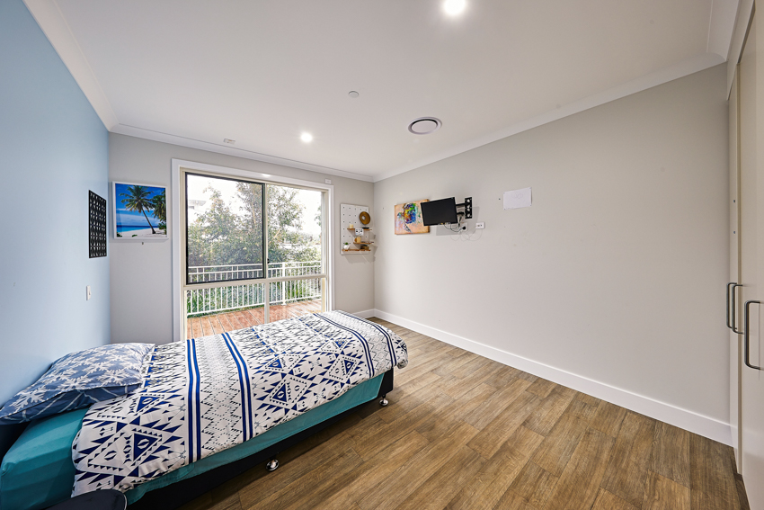 Stunning purpose-built home in Bilambil Heights — Home image 3