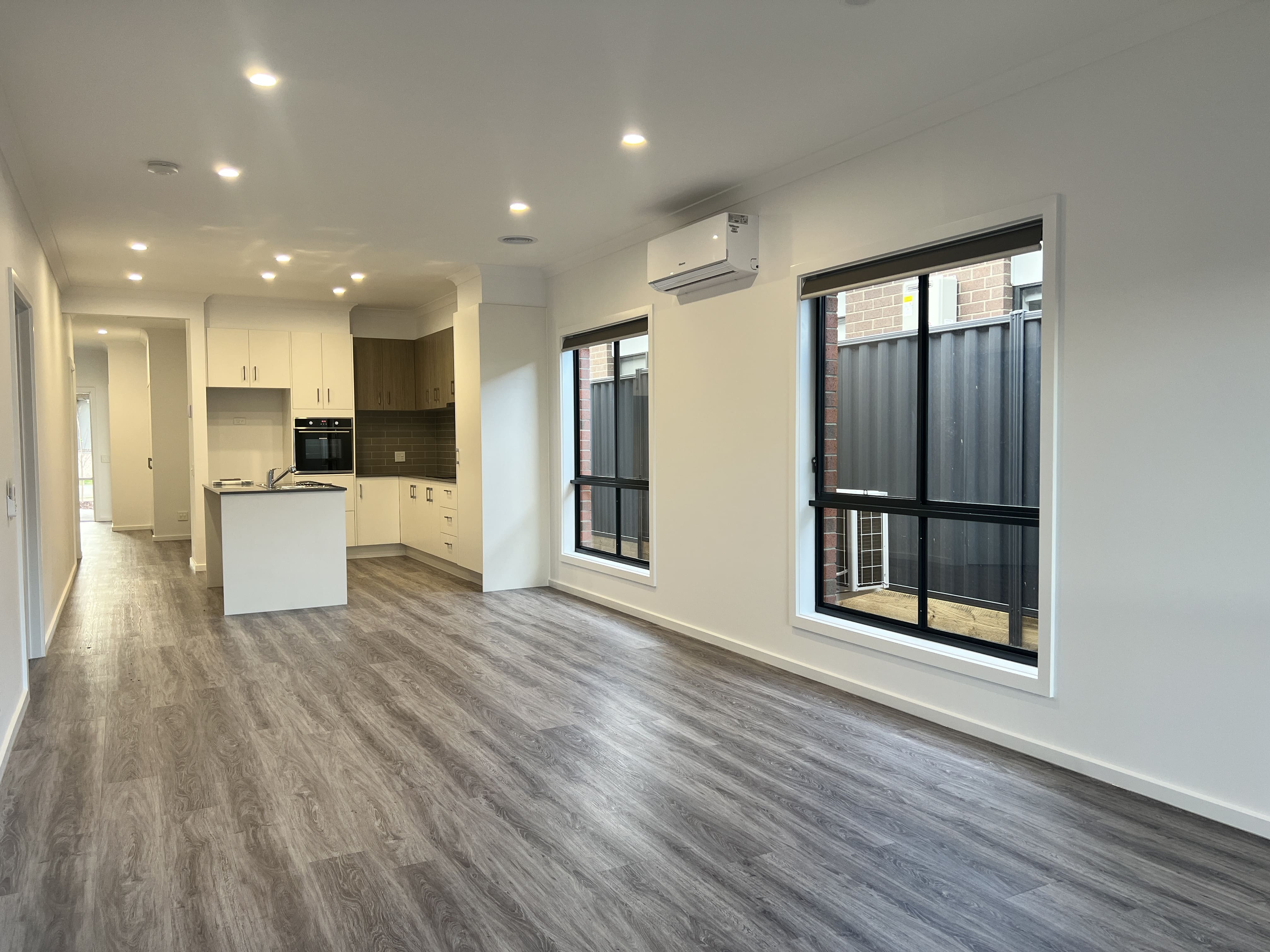 SDA Robust Home – Peaceful Living by Nature in Weir Views — Home image 3