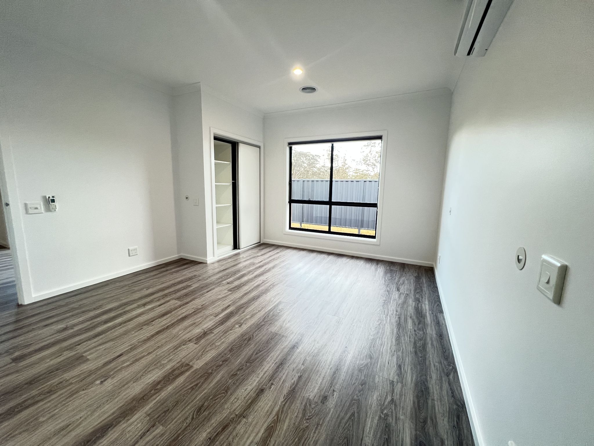 SDA Robust Home – Peaceful Living by Nature in Weir Views — Home image 3