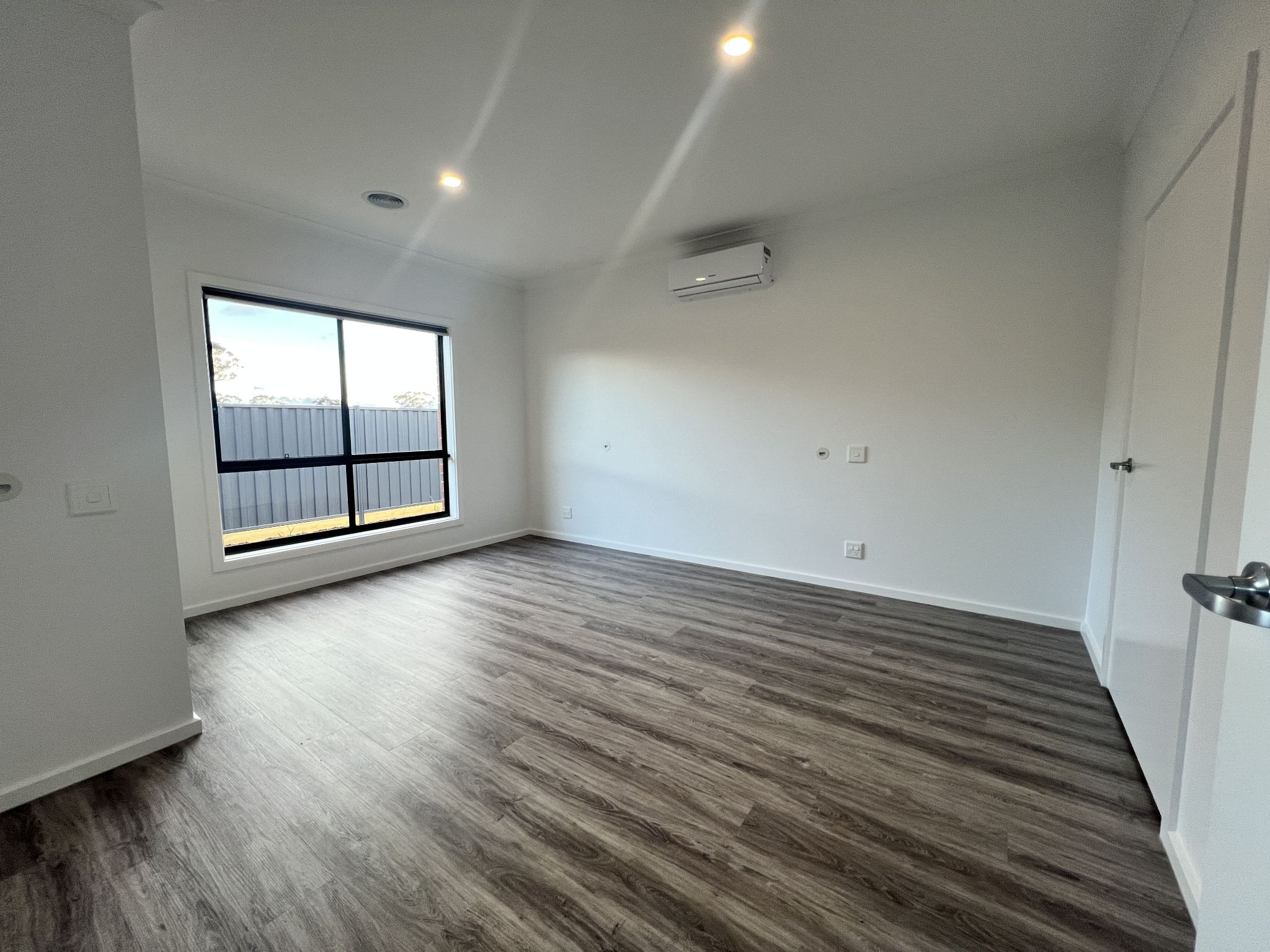 SDA Robust Home – Peaceful Living by Nature in Weir Views — Home image 4