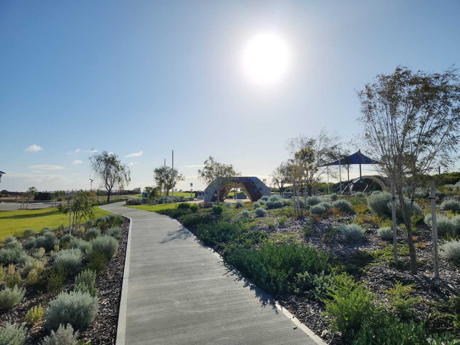 Beautiful Brand New 3 bedroom property right across the park and beach — Home image 4